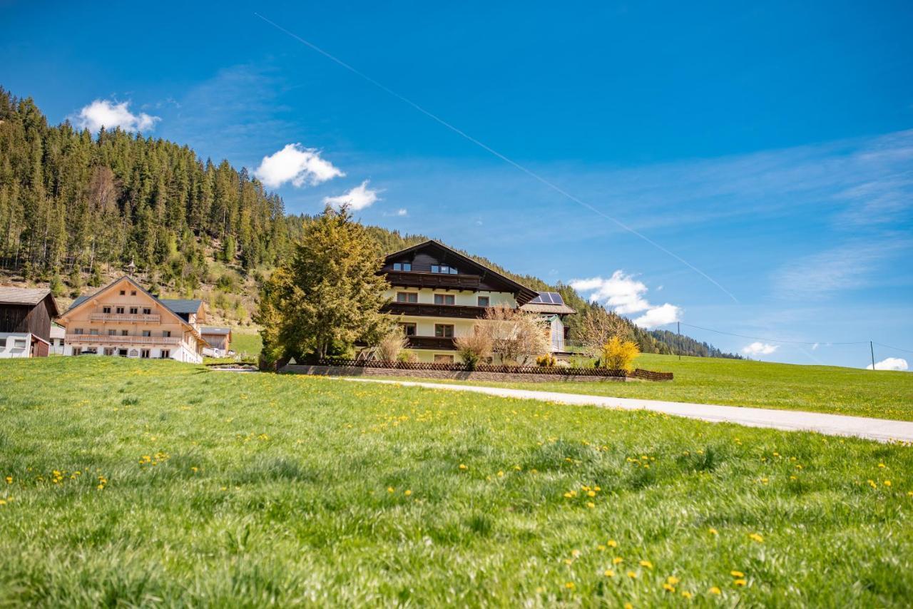 Gaestehaus Huber Fruehstueckspension Шладминг Екстериор снимка